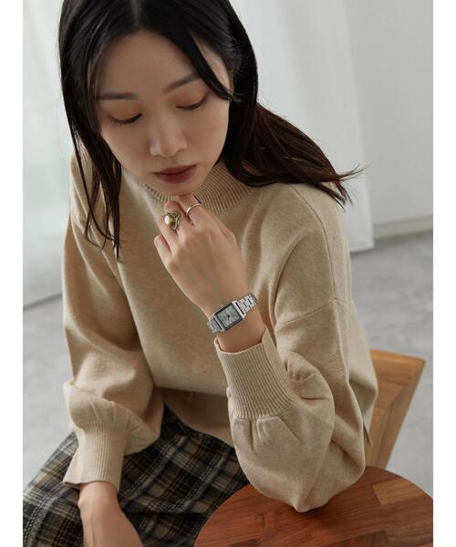 Samansa Mos2 blue（サマンサモスモスブルー）の「【Hug Knit】ボリューム袖ハイネックプルオーバー（ニット/セーター・レディース・ブラック/ライトベージュ/グリーン/トップグレー/ブルー・F）」の13枚目の写真