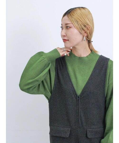 Samansa Mos2 blue（サマンサモスモスブルー）の「【Hug Knit】ボリューム袖ハイネックプルオーバー（ニット/セーター・レディース・ブラック/ライトベージュ/グリーン/トップグレー/ブルー・F）」の17枚目の写真