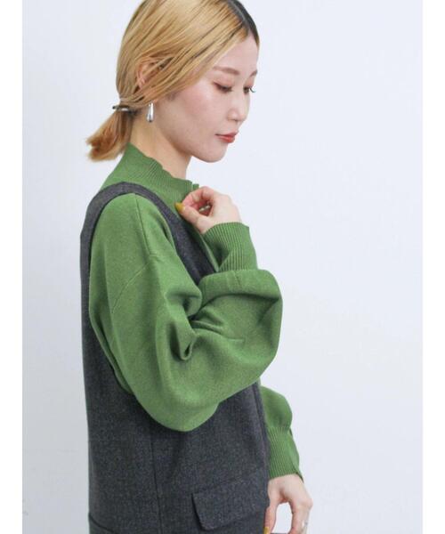 Samansa Mos2 blue（サマンサモスモスブルー）の「【Hug Knit】ボリューム袖ハイネックプルオーバー（ニット/セーター・レディース・ブラック/ライトベージュ/グリーン/トップグレー/ブルー・F）」の20枚目の写真