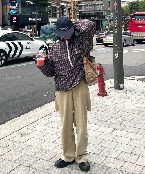 nemne store（ネンネストア）の「【keel】ロゴ刺繍キャップ（キャップ・レディース・イエロー系/ネイビー/レッド系・フリー）」の4枚目の写真