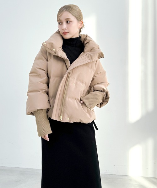 マットな質感。ハイネックカラーダウンジャケット＜ダウン50％使用で