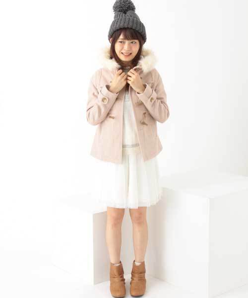 earth music&ecology（アースミュージックアンドエコロジー）の「フルフルダッフルコート（ダッフルコート・レディース・オフホワイト/杢グレー/ブルー/ピンク/レッド/キャメル/グリーン/サックスブルー/イエロー/ネイビー・LARGE/MEDIUM/SMALL）」の9枚目の写真