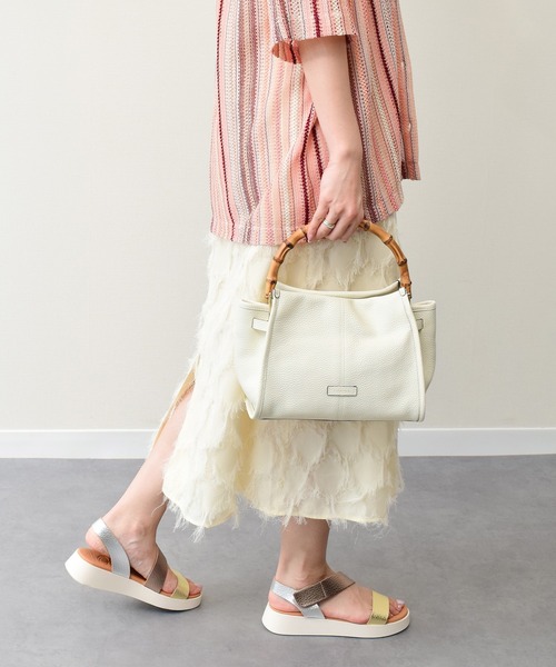 LORISTELLA(ロリステッラ)の「【LORISTELLA】バンブーハンドルレザーバッグ(Q56414)(ハンドバッグ・レディース・アイボリー/ベージュ・ALL)」の10枚目の写真