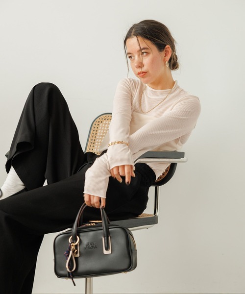 BAYFLOW（ベイフロー）の「[レイヤードスタイルに]シアーハイネックプルオーバー（Tシャツ/カットソー・レディース・オフホワイト/ブラック・FREE）」の3枚目の写真