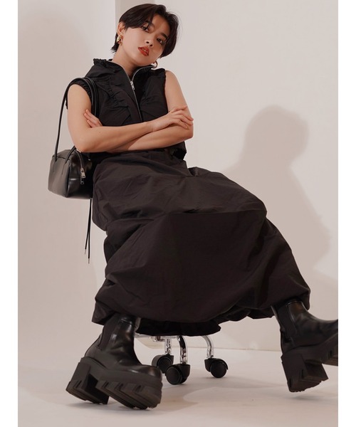 MURUA（ムルーア）の「シャーリングフードベスト【セットアップ着用可】（ベスト・レディース・カーキ/ホワイト/ブラック/ライトブルー・FREE）」の9枚目の写真