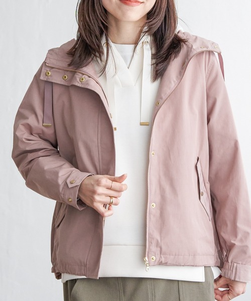 ikka(イッカ)の「【雑誌InRed4月号掲載】撥水花粉リリースマウンテンパーカー【親子コーデ】(マウンテンパーカー・レディース・チャコールグレー/オフホワイト/クリアグリーン/ピンクベージュ・M/L/S)」の4枚目の写真