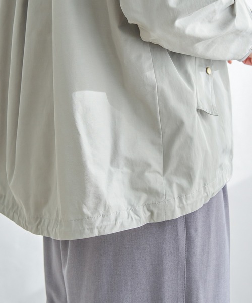 ikka(イッカ)の「【雑誌InRed4月号掲載】撥水花粉リリースマウンテンパーカー【親子コーデ】(マウンテンパーカー・レディース・チャコールグレー/オフホワイト/クリアグリーン/ピンクベージュ・M/L/S)」の9枚目の写真