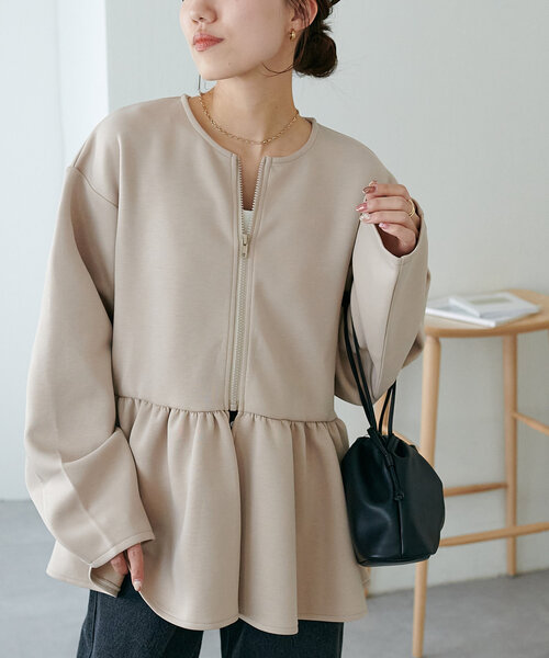 セール】【WEB限定】ペプラムノーカラージャケット（ノーカラー