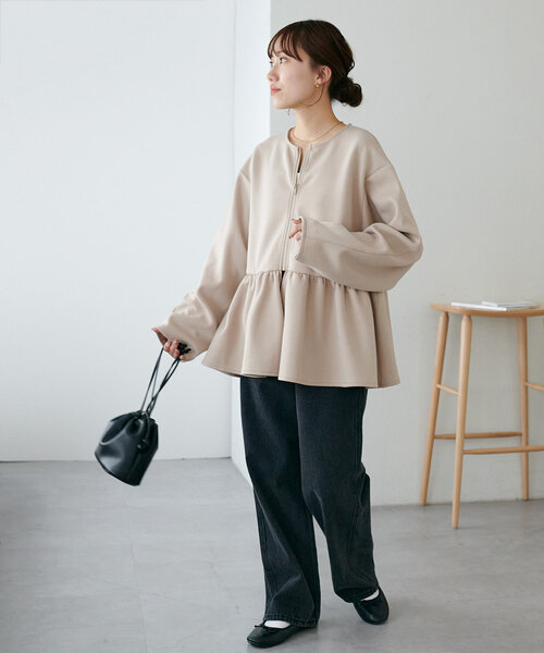 セール】【WEB限定】ペプラムノーカラージャケット（ノーカラー