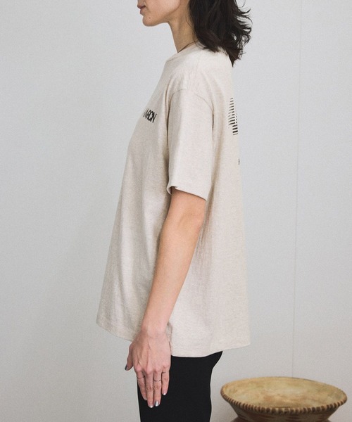 Americana（アメリカーナ）】ラフィー丸胴 プリントT（Tシャツ