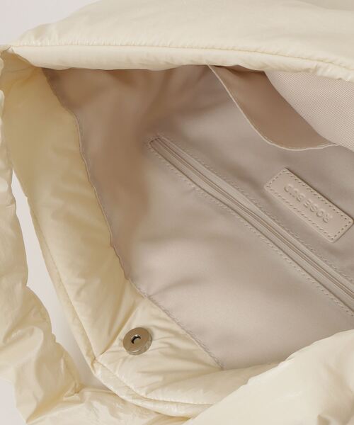 ROSE BUD(ローズバッド)の「ピローバッグ(ショルダーバッグ・レディース・ホワイト・ONE SIZE)」の3枚目の写真