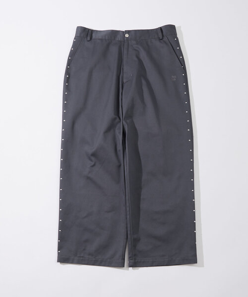 WHO'S WHO gallery（フーズフーギャラリー）の「【Sourcream/サワークリーム】ツイルスタッズパンツ 【セットアップ対応】（チノパンツ・レディース・チャコールグレー/ベージュ/ブラック・LARGE/MEDIUM）」の8枚目の写真