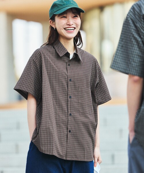 FREAK'S STORE（フリークスストア）の「限定展開 Relax Fit リラックスフィット レギュラーカラー ショートスリーブ チェック シャツ（シャツ/ブラウス・メンズ・ブラック/サックスブルー/チャコールグレー/ブラウン/ベージュ/ホワイト・LARGE/MEDIUM/SMALL）」の21枚目の写真