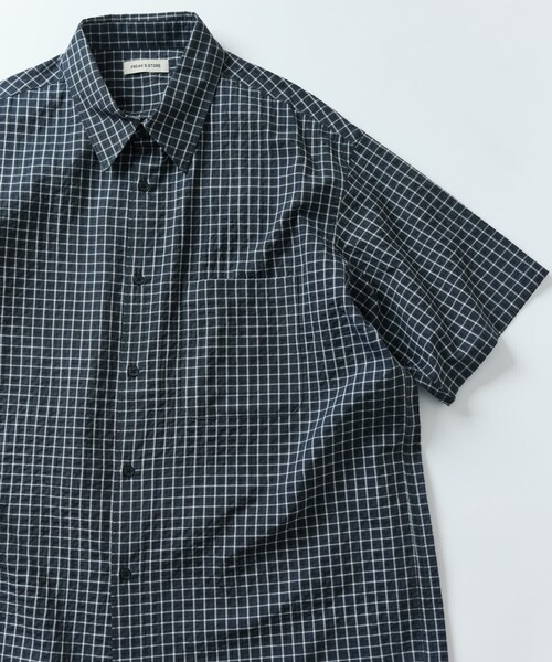 FREAK'S STORE（フリークスストア）の「限定展開 Relax Fit リラックスフィット レギュラーカラー ショートスリーブ チェック シャツ（シャツ/ブラウス・メンズ・ブラック/サックスブルー/チャコールグレー/ブラウン/ベージュ/ホワイト・LARGE/MEDIUM/SMALL）」の9枚目の写真