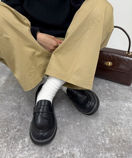 fredy emue（フレディエミュ）の「配色ステッチコインローファー（その他シューズ・レディース・ホワイト系その他/ブラック・L/M/S）」の9枚目の写真