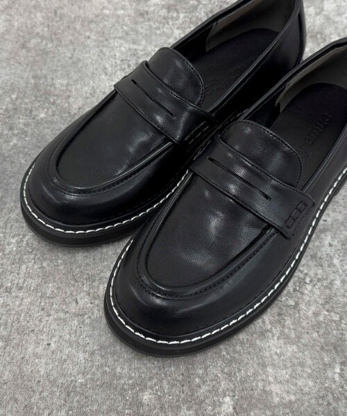 fredy emue（フレディエミュ）の「配色ステッチコインローファー（その他シューズ・レディース・ホワイト系その他/ブラック・L/M/S）」の22枚目の写真