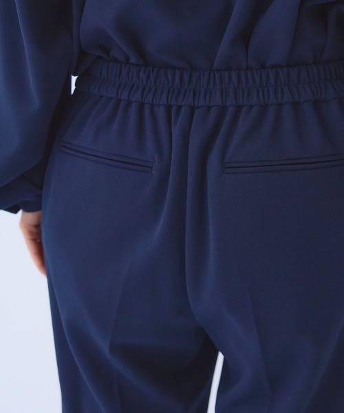 CROSS FUNCTION（クロスファンクション）の「《シワになりにくい》サマ美え ジョーゼットジョガーパンツ【CF/クロスファンクション】（その他パンツ・レディース・ブラック/ライトベージュ/ネイビー・M/L/LL）」の9枚目の写真