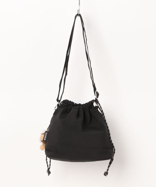 NOLITA LABORATORY（ノリータラボラトリー）の「【 NOLITA / ノリータ 】バッグチャーム 付き 軽くて便利 巾着 ショルダーバッグ サコッシュ ポシェット（ショルダーバッグ・レディース・カーキ/ブラック/ベージュ・FREE）」の13枚目の写真