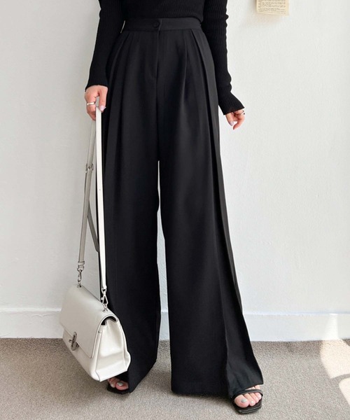 Doula Doula（ドゥーラドゥーラ）の「タックプリーツフレアパンツ（その他パンツ・レディース・ベージュ/ブラック/ホワイト・M/S/L）」の3枚目の写真