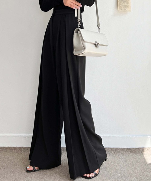 Doula Doula（ドゥーラドゥーラ）の「タックプリーツフレアパンツ（その他パンツ・レディース・ベージュ/ブラック/ホワイト・M/S/L）」の9枚目の写真