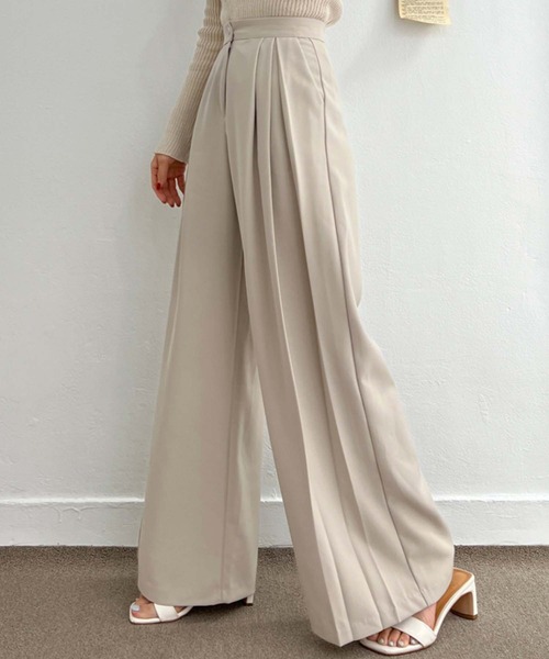 Doula Doula（ドゥーラドゥーラ）の「タックプリーツフレアパンツ（その他パンツ・レディース・ベージュ/ブラック/ホワイト・M/S/L）」の17枚目の写真