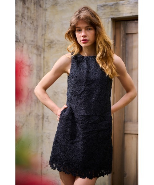 Estella.K(エステラケー)の「Alice Mini Lace Dress オープンバックレースミニマムドレス(ワンピース・レディース・ホワイト/ブラック・FREE)」の19枚目の写真