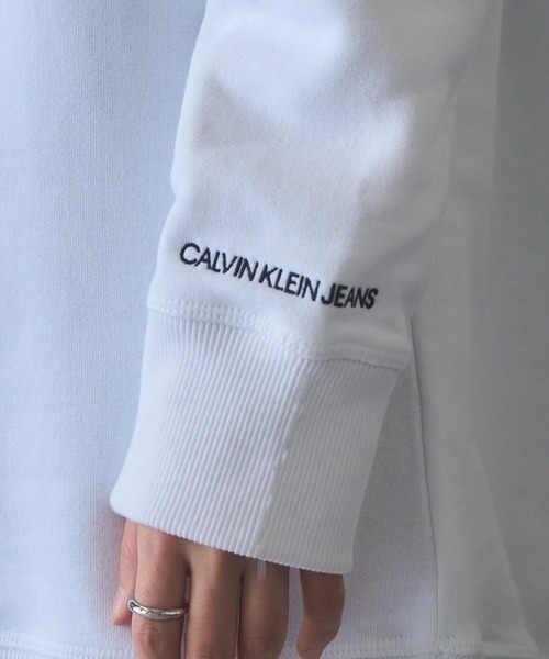 Calvin Klein（カルバン・クライン）の「【Calvin Klein】CREW クルーネックスウェット　トレーナー（スウェット・メンズ・ホワイト/ブラック・L/XL）」の10枚目の写真