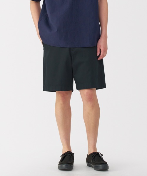 無印良品(ムジルシリョウヒン)の「紳士 ストレッチチノショートパンツ(その他パンツ・メンズ・ダークベージュ/サンドベージュ/ブラック/スモーキーグリーン系・S/M/L/XL)」の2枚目の写真