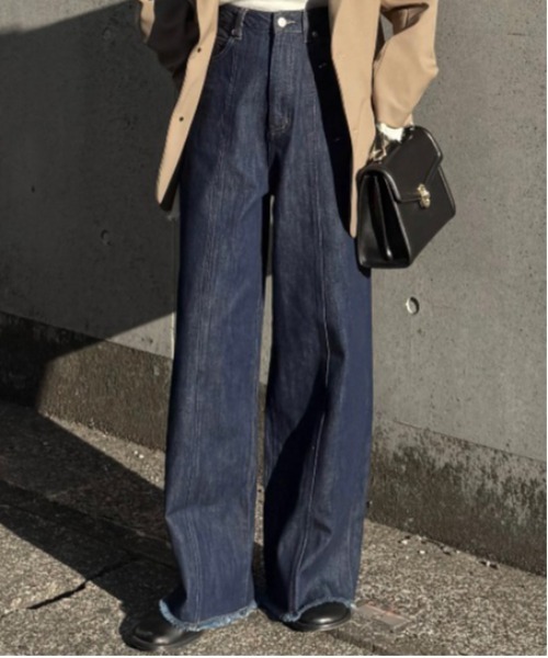 1chaku.（イッチャク）の「切替パターンワイドデニム（デニムパンツ・レディース・インディゴブルー/キナリ/ブラック・マルチサイズ）」の3枚目の写真