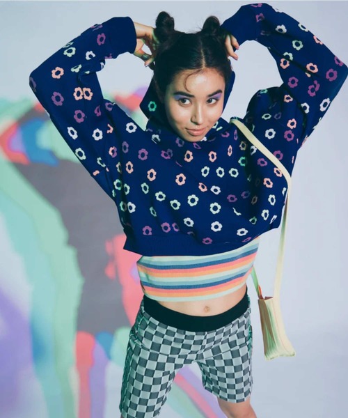 Siblings(シブリングス)の「Hoodie(パーカー・レディース・ライトグリーン/グリーン/ネイビー・LARGE/SMALL)」の3枚目の写真