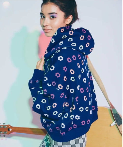 Siblings(シブリングス)の「Hoodie(パーカー・レディース・ライトグリーン/グリーン/ネイビー・LARGE/SMALL)」の13枚目の写真