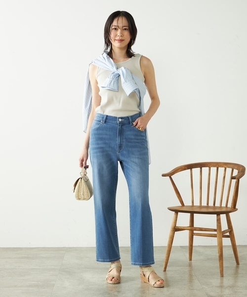 a.v.v(アーヴェヴェ)の「【2WAY】ベーシックタンクトップ(タンクトップ・レディース・ホワイト/ブラック/ベージュ・34/36/40/42/38)」の14枚目の写真