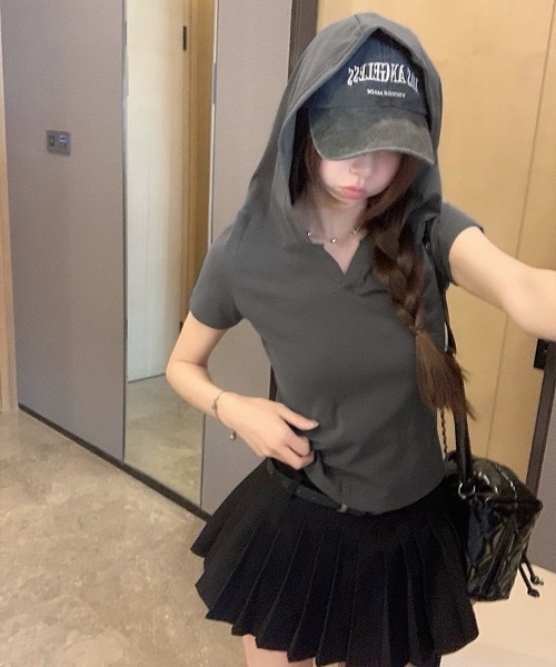 VIBGYOR(ヴィブジョー)の「【LAMPOON】スキッパーフードTシャツ(Tシャツ/カットソー・レディース・ブラック/グレー・MEDIUM/LARGE)」の1枚目の写真