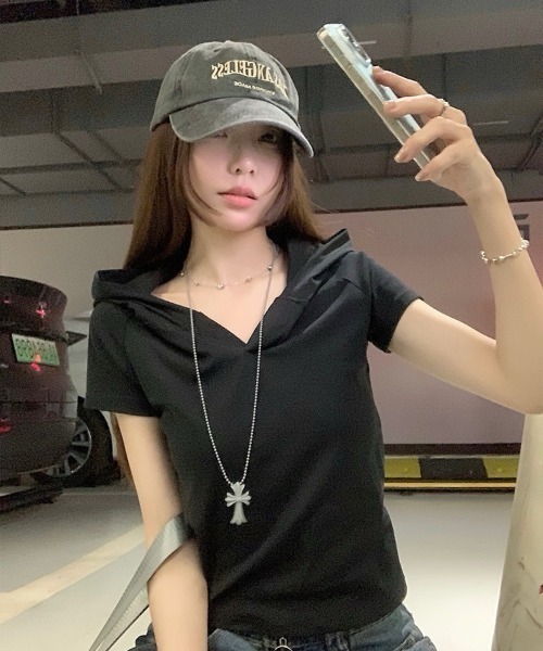 VIBGYOR(ヴィブジョー)の「【LAMPOON】スキッパーフードTシャツ(Tシャツ/カットソー・レディース・ブラック/グレー・MEDIUM/LARGE)」の6枚目の写真