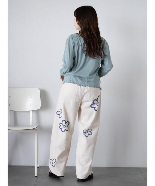 ehka sopo(エヘカソポ)の「花スプレープリントパンツ(その他パンツ・レディース・ピンク/キナリ/チャコールグレー・F)」の18枚目の写真