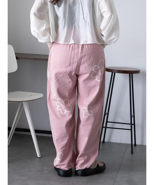 ehka sopo(エヘカソポ)の「花スプレープリントパンツ(その他パンツ・レディース・ピンク/キナリ/チャコールグレー・F)」の16枚目の写真