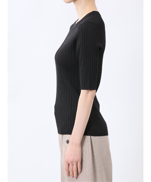 m.f.editorial（エムエフエディトリアル）の「【接触冷感 UVカット アンチピリング】m.f.エディトリアル レディース リブ クルーネック 半袖ウォッシャブルニット（ニット/セーター・レディース・レッド/ブラック/ホワイト・MEDIUM/LARGE）」の7枚目の写真