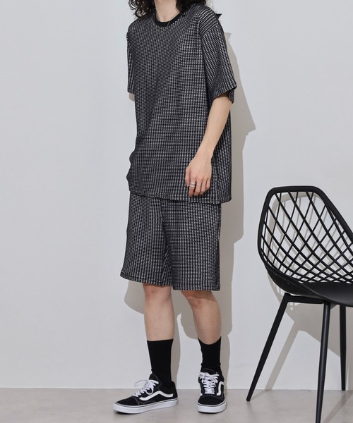 MMMM(エムエムエムエム)の「MMMM ワッフル セットアップ Tシャツ ショートパンツ(セットアップ・メンズ・ホワイト/ブラック/ホワイト系/ブラック系・L/XL/M)」の5枚目の写真