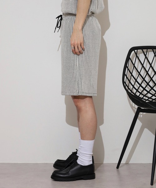 MMMM(エムエムエムエム)の「MMMM ワッフル セットアップ Tシャツ ショートパンツ(セットアップ・メンズ・ホワイト/ブラック/ホワイト系/ブラック系・L/XL/M)」の18枚目の写真
