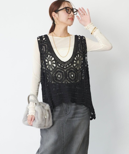 un dix cors（アンディコール）の「《大人の主役級レイヤード》クロシェ編みベスト（ベスト・レディース・アイボリー/ブラック/モカ・FREE）」の2枚目の写真