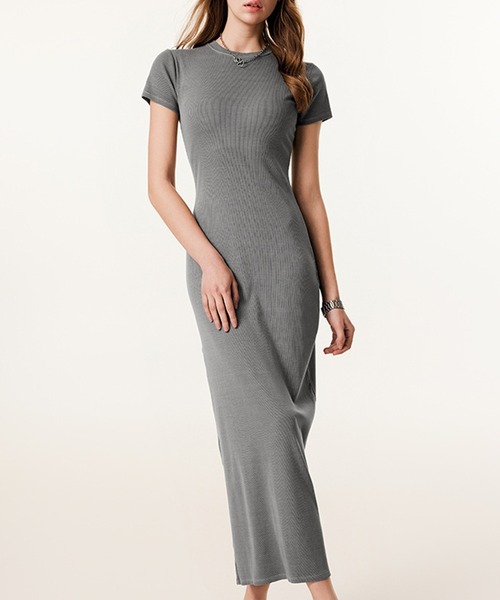 SUWDEE(スーディー)の「rib tight back slit one piece(ワンピース・レディース・ベージュ/チャコールグレー/グレー/ブラック・M/L)」の4枚目の写真