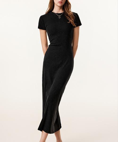 SUWDEE(スーディー)の「rib tight back slit one piece(ワンピース・レディース・ベージュ/チャコールグレー/グレー/ブラック・M/L)」の5枚目の写真