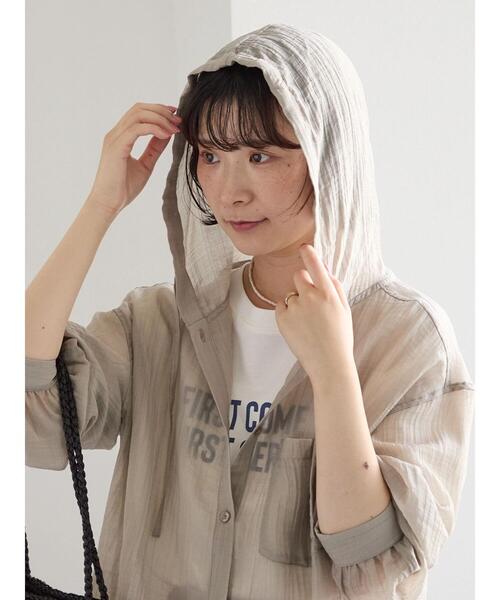 Samansa Mos2 blue(サマンサモスモスブルー)の「フードシアーブラウス(シャツ/ブラウス・レディース・シルバーグレー/ベージュ/イエロー・F)」の10枚目の写真