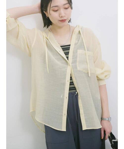 Samansa Mos2 blue(サマンサモスモスブルー)の「フードシアーブラウス(シャツ/ブラウス・レディース・シルバーグレー/ベージュ/イエロー・F)」の14枚目の写真