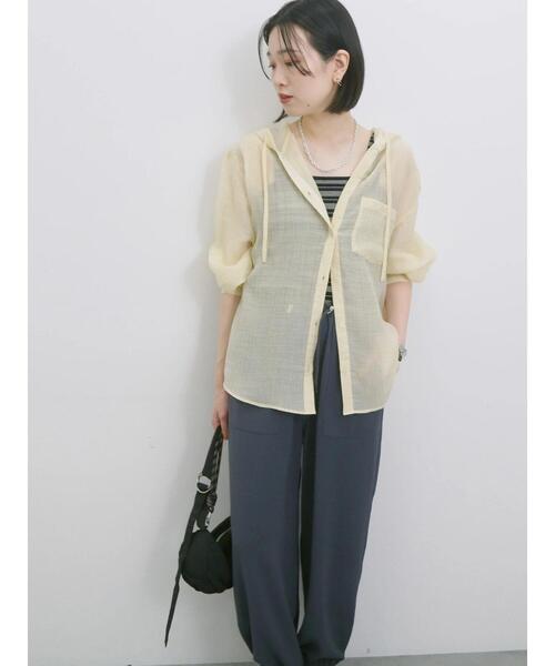 Samansa Mos2 blue(サマンサモスモスブルー)の「フードシアーブラウス(シャツ/ブラウス・レディース・シルバーグレー/ベージュ/イエロー・F)」の15枚目の写真