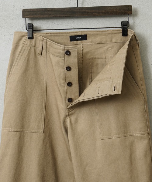 WAIPER.inc(ワイパーインク)の「ベイカーバギーパンツ(カーゴパンツ・メンズ・モスグリーン/ベージュ・マルチサイズ)」の11枚目の写真