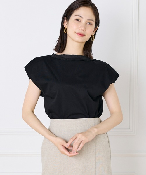 INED（イネド）の「タックフリルカットソー（Tシャツ/カットソー・レディース・ホワイト/モカ/ブラック・11号/9号）」の2枚目の写真