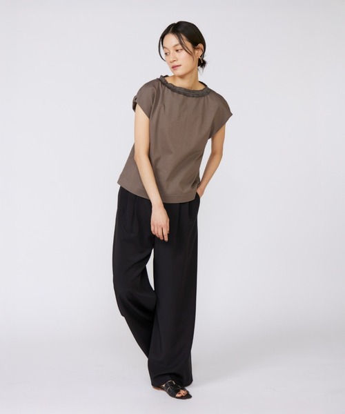 INED（イネド）の「タックフリルカットソー（Tシャツ/カットソー・レディース・ホワイト/モカ/ブラック・11号/9号）」の6枚目の写真