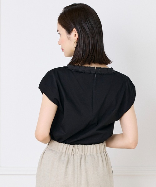 INED（イネド）の「タックフリルカットソー（Tシャツ/カットソー・レディース・ホワイト/モカ/ブラック・11号/9号）」の21枚目の写真