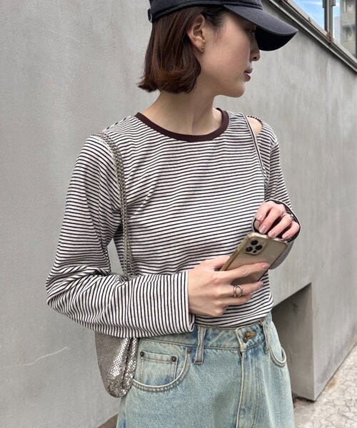 CIAOPANIC TYPY（チャオパニックティピー）の「【よちえ企画】韓国っぽボーダーアシメカットアウトTEE（Tシャツ/カットソー・レディース・サックスブルー/ブラック/オフホワイト・ONE SIZE）」の5枚目の写真